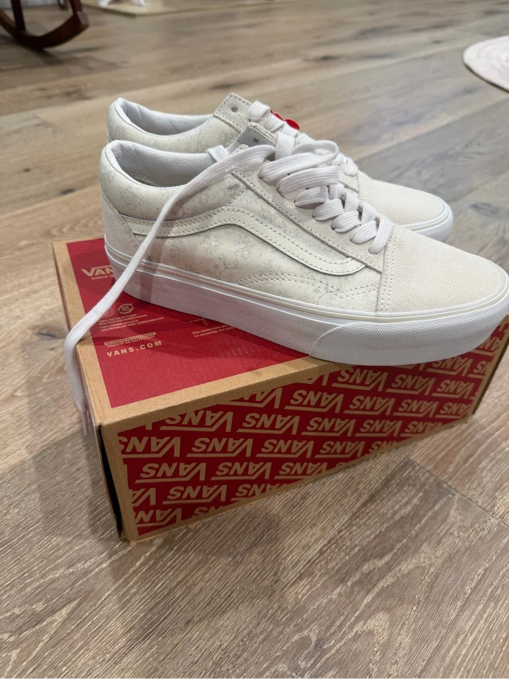 Vans Women’s  Authentic Old Skool Low Top Sneakers - Cream